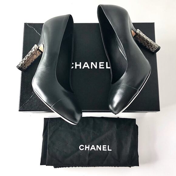 Chanel Interlocking CC Logo Pearl Lambskin Cap Toe Pumps 38 - Picture 1 of 15
